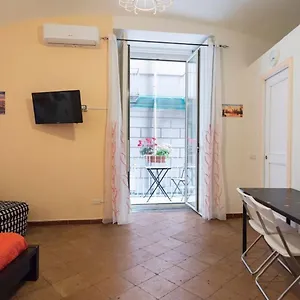 Bobbò House Iii, A Balcony In The Heart Of Appartamento